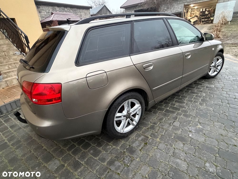 Audi A4 Avant 2.0 TDI DPF - 4