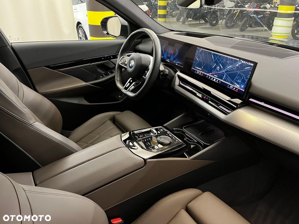 BMW Seria 5 520d xDrive mHEV M Sport - 37