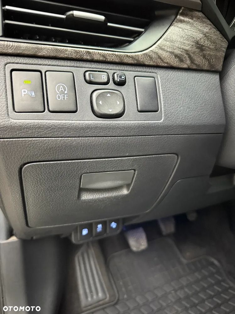 Toyota Avensis 2.0 D-4D Active Business - 12