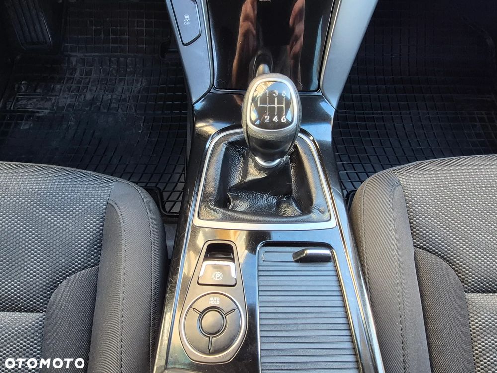 Hyundai i40 1.7 CRDi Comfort + - 24