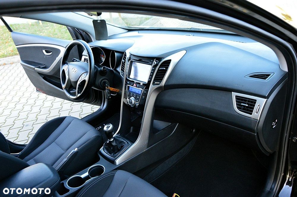 Hyundai i30 1.6 CRDi BlueDrive Comfort - 26