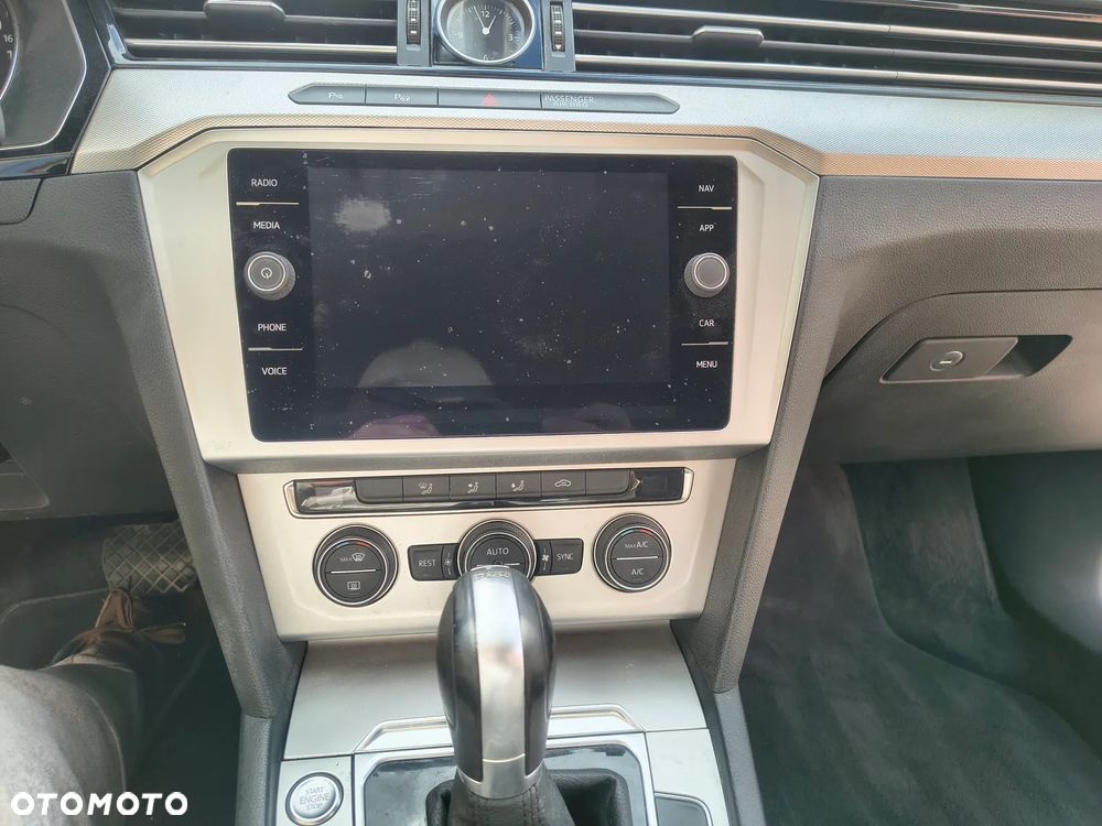 Volkswagen Passat Variant - 29