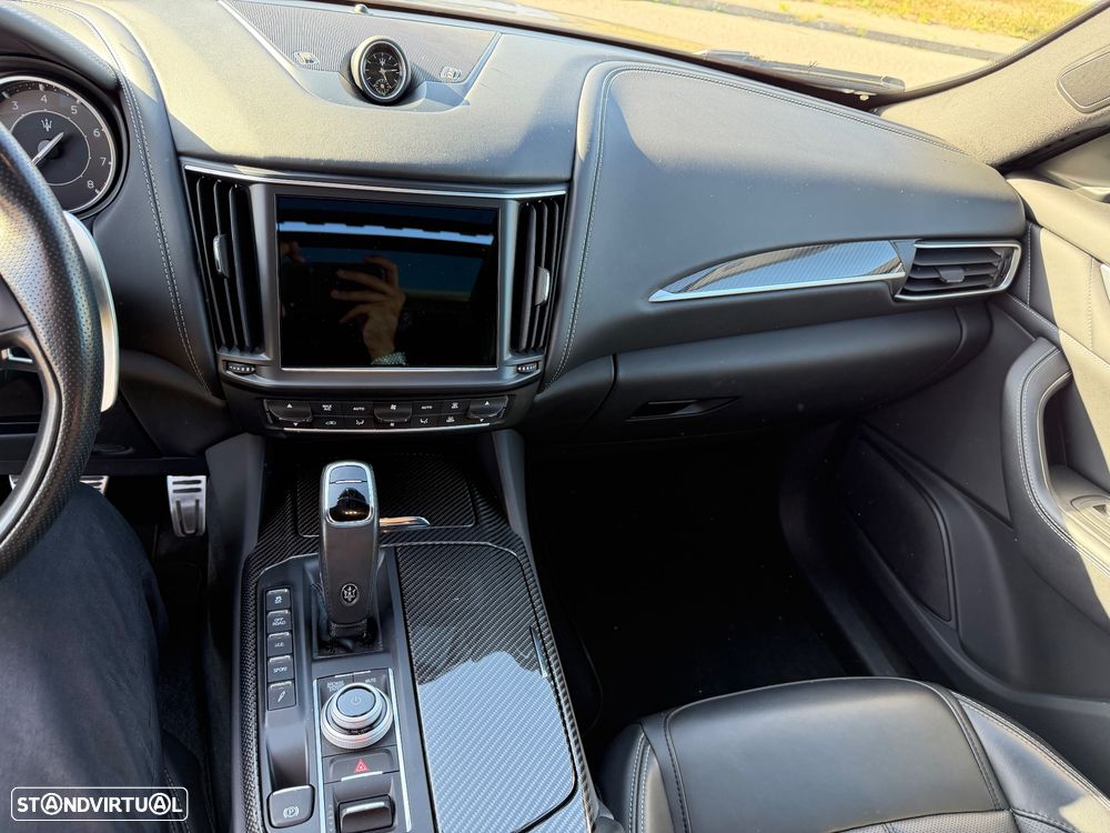 Maserati Levante GT Hybrid - 18
