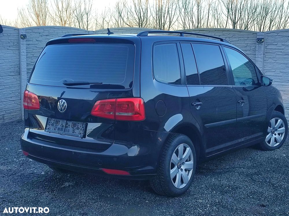 Volkswagen Touran - 6