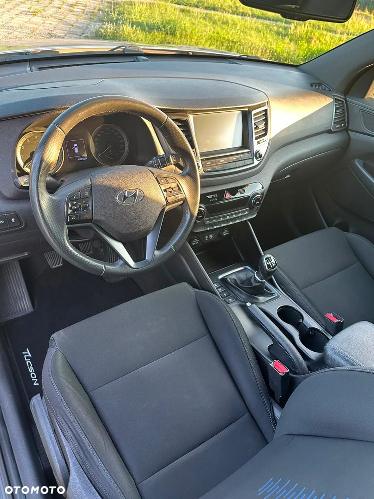 Hyundai Tucson 1.6 GDI BlueDrive GO 2WD - 11