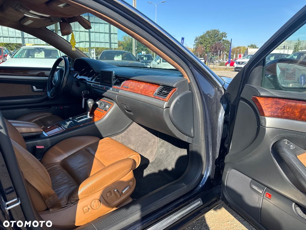 Audi A8 4.2 quattro Langversion - 25