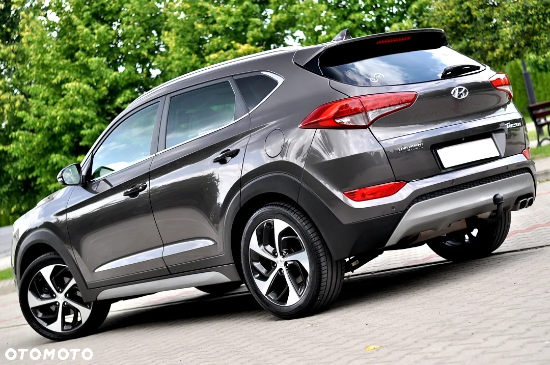 Hyundai Tucson 2.0 CRDI BlueDrive Style 2WD - 9