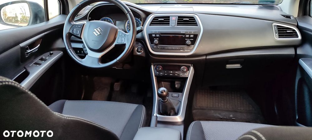 Suzuki SX4 S-Cross 1.6 VVT 4x2 Comfort - 5