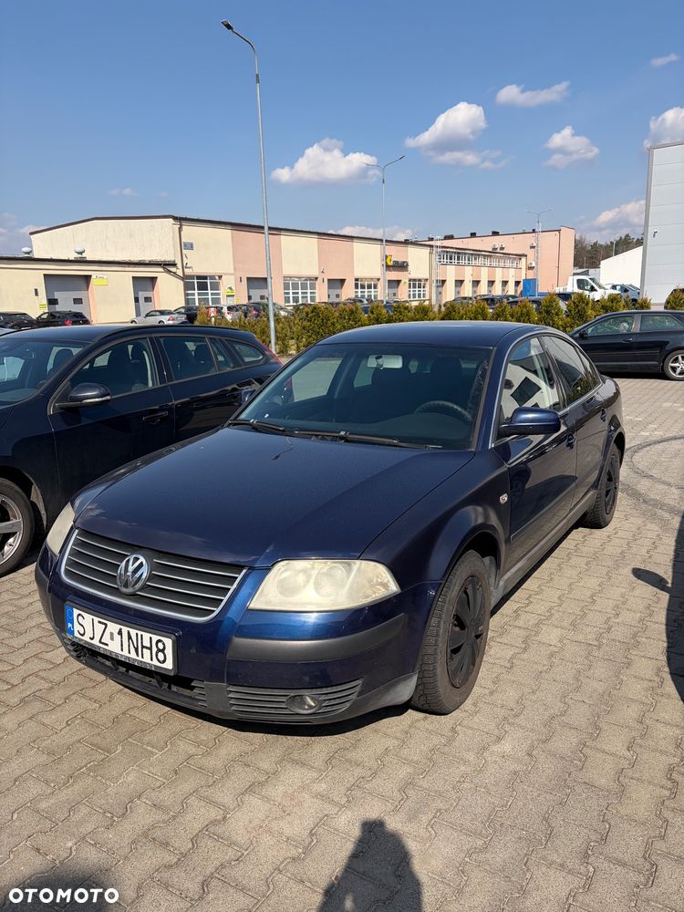 Volkswagen Passat 1.9 TDI Basis - 1