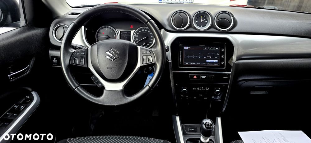Suzuki Vitara 1.6 DDiS (4x4) Allgrip Comfort - 39