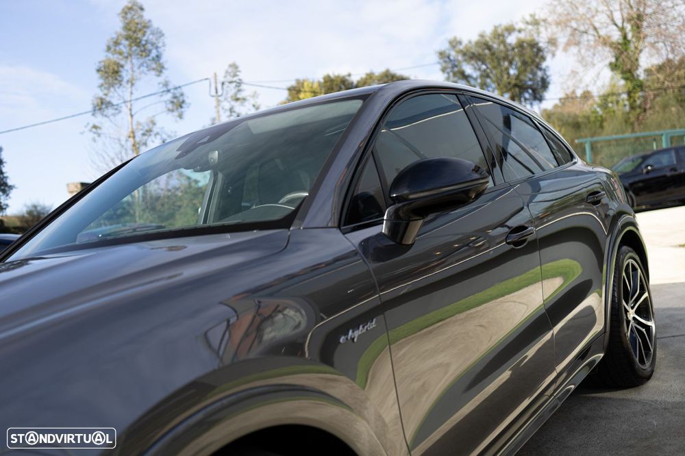 Porsche Cayenne Coupé E-Hybrid - 13