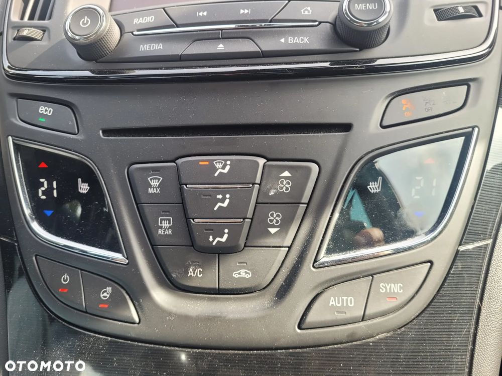 Opel Insignia - 17
