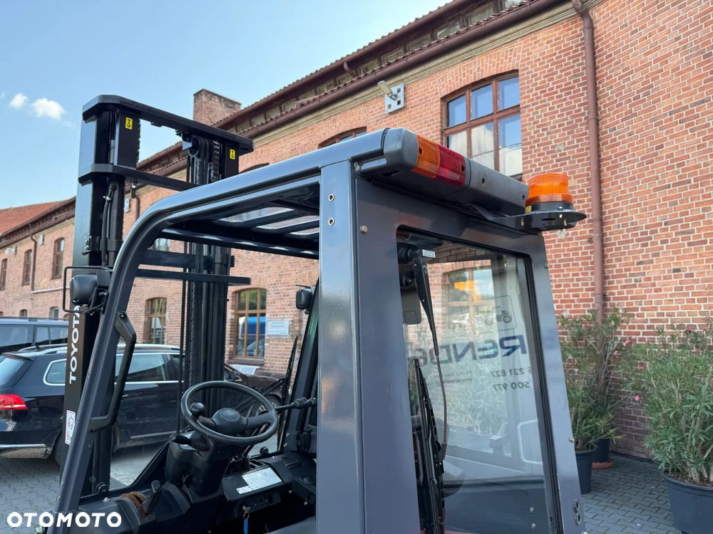 Toyota 02-7FDJF35 - 19