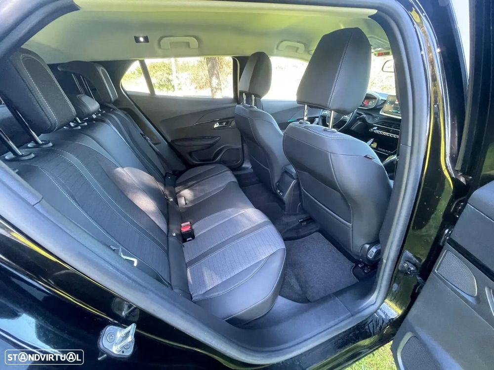 Peugeot e-2008 50 kWh Allure - 19