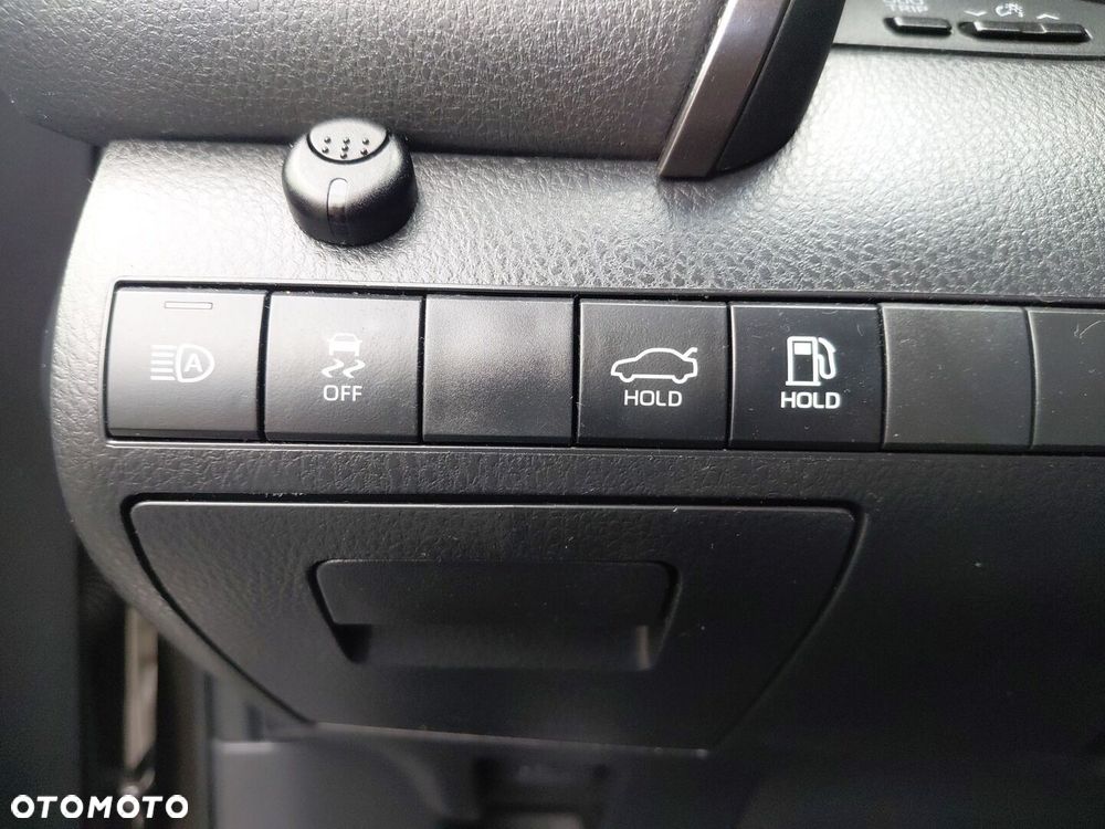 Toyota Camry 2.5 Hybrid Comfort CVT - 21