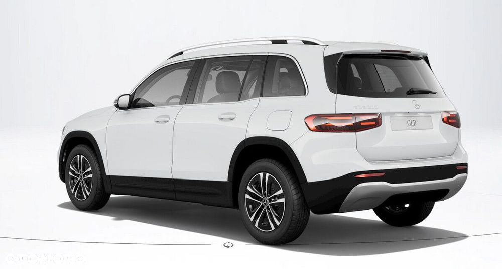 Mercedes-Benz GLB - 4