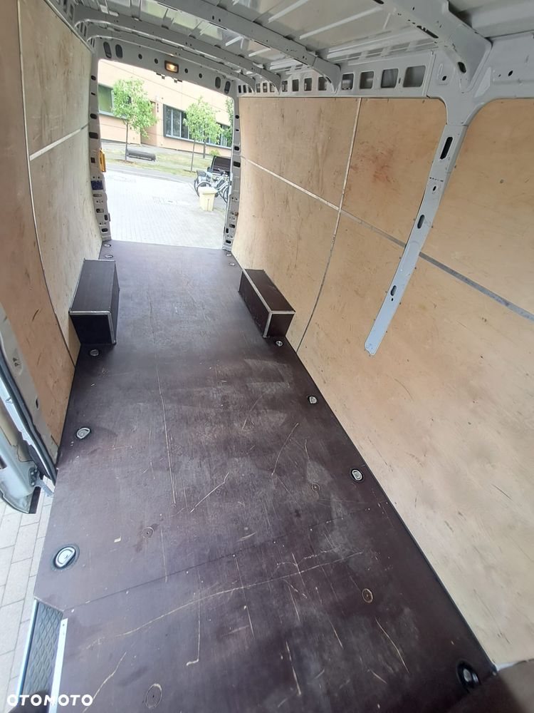 Iveco Daily 35S18 | L4H2 | Silnik 3.0 | Automat | Hak | FULL LED | Kamera cofania | - 25