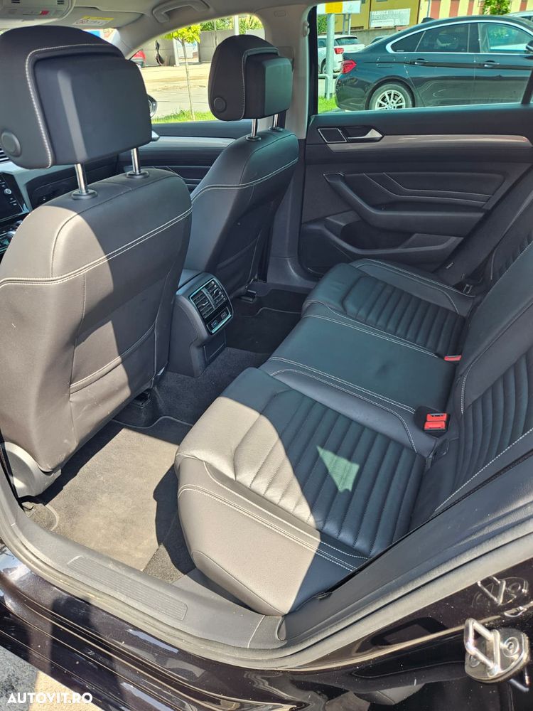 Volkswagen Passat 2.0 TDI SCR DSG BlueMotion Highline - 19