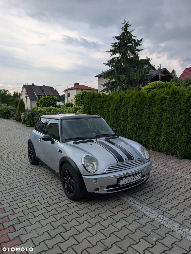 MINI Cooper Standard - 1