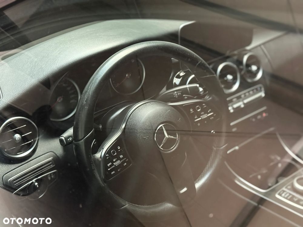Mercedes-Benz Klasa C 200 d 9G-TRONIC - 10