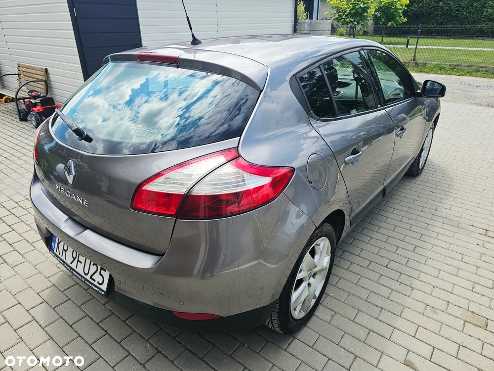 Renault Megane 1.6 16V Dynamique Euro5 - 8