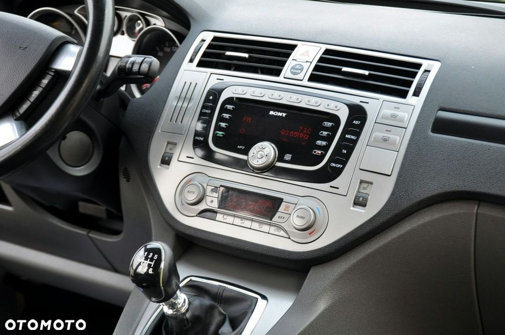 Ford Kuga - 26