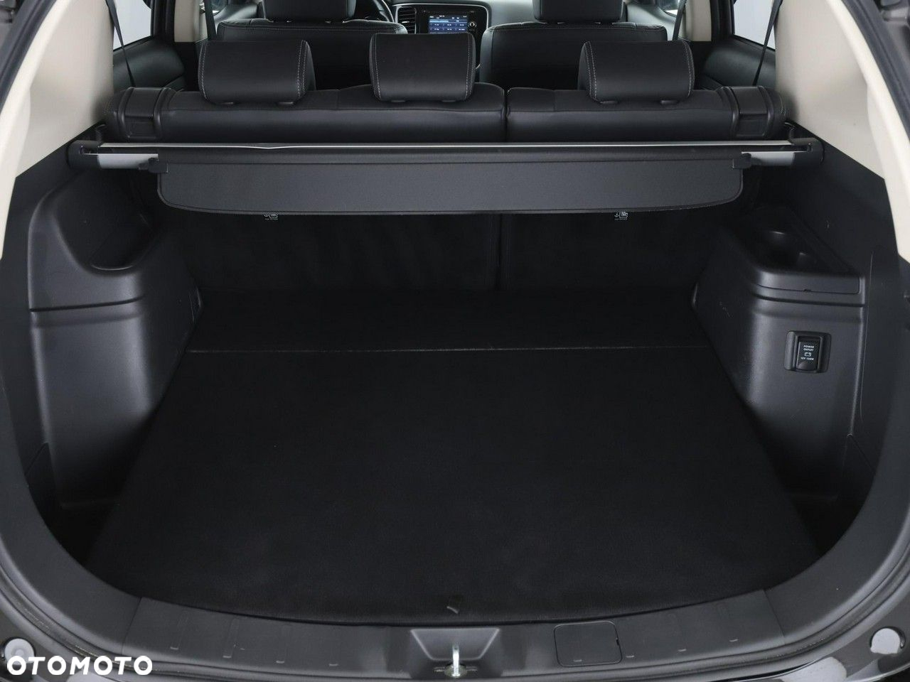 Mitsubishi Outlander - 20