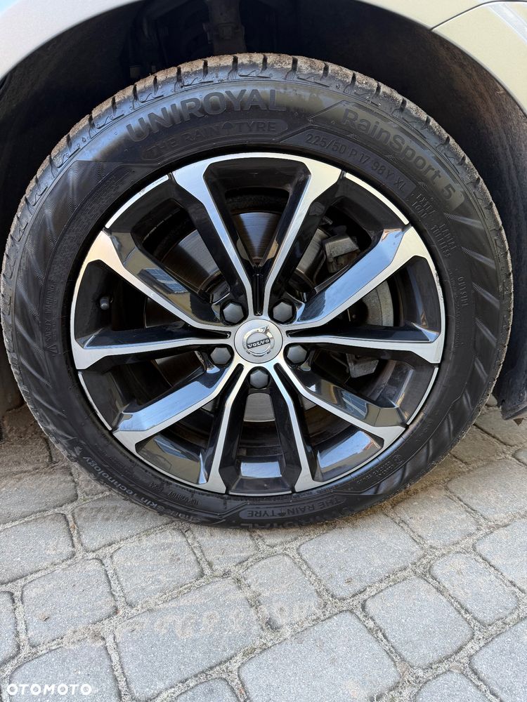 Volvo V60 D4 Drive-E Momentum - 11
