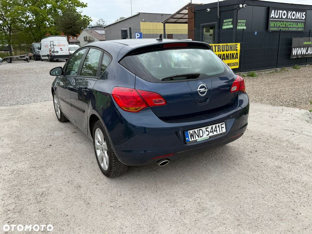 Opel Astra - 9