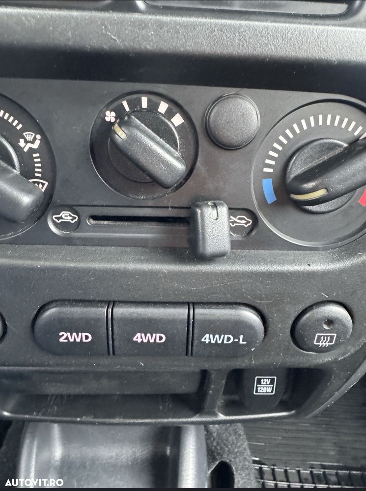 Suzuki Jimny 1.3 JLX - 4