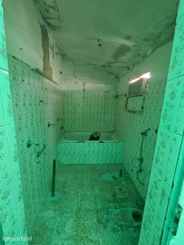 Casa para remodelar em Santa Eulália/ Elvas. - Grande imagem: 3/32