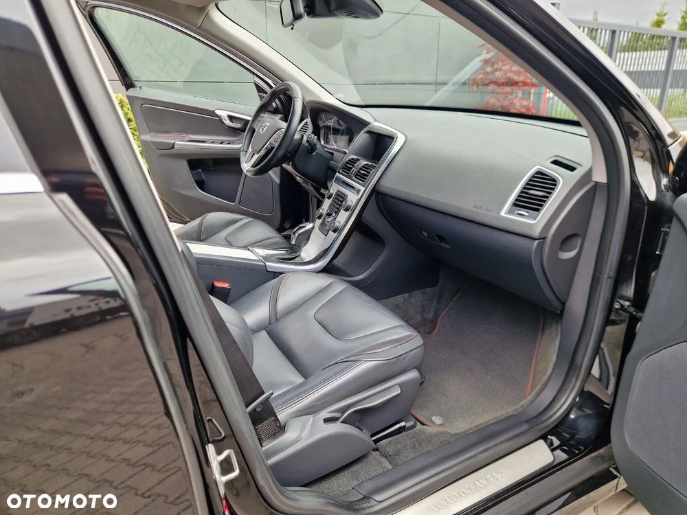 Volvo XC 60 D3 Geartronic Ocean Race - 24