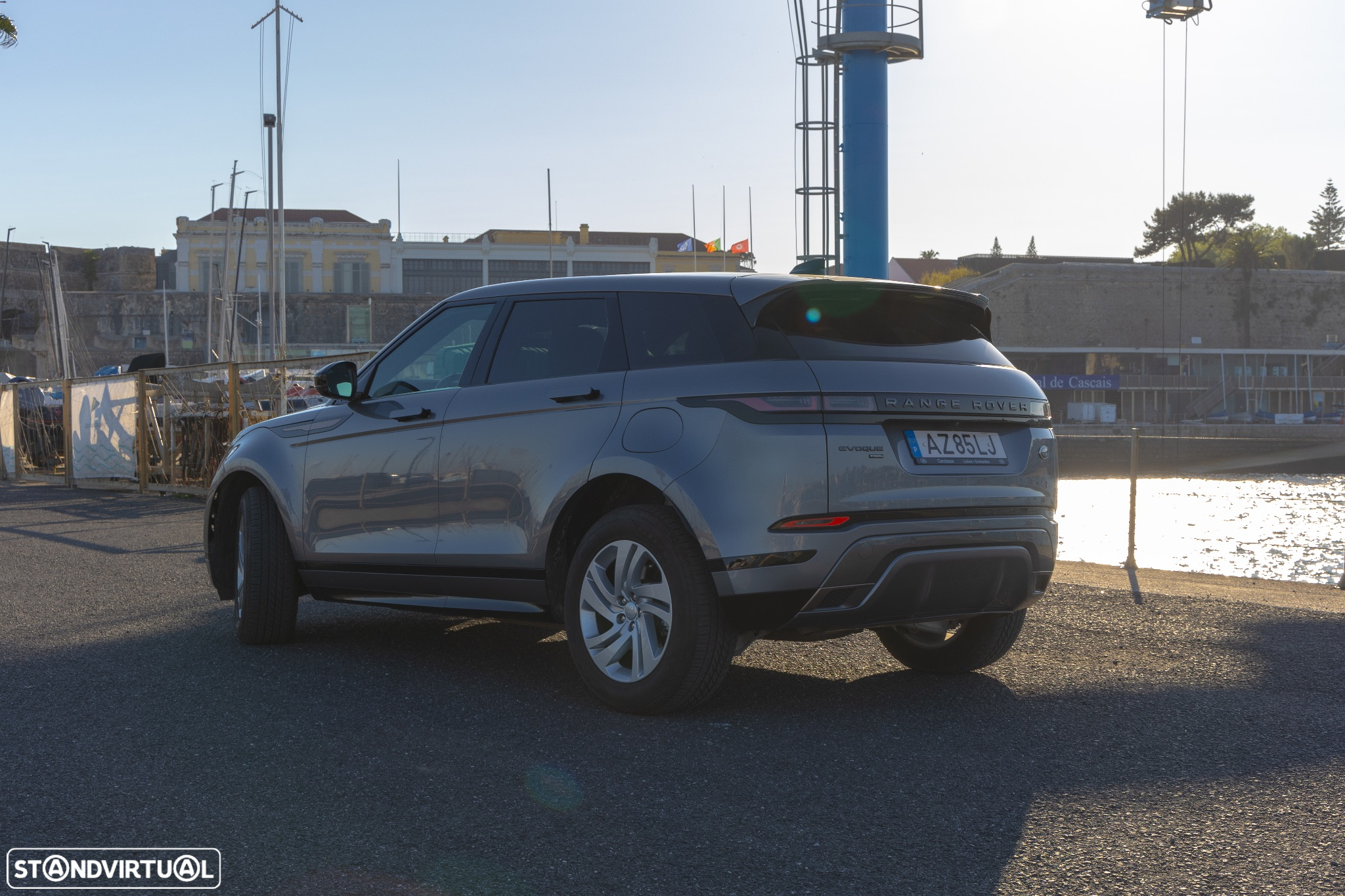 Land Rover Range Rover Evoque 1.5 P300e AWD R-Dynamic Auto - 2
