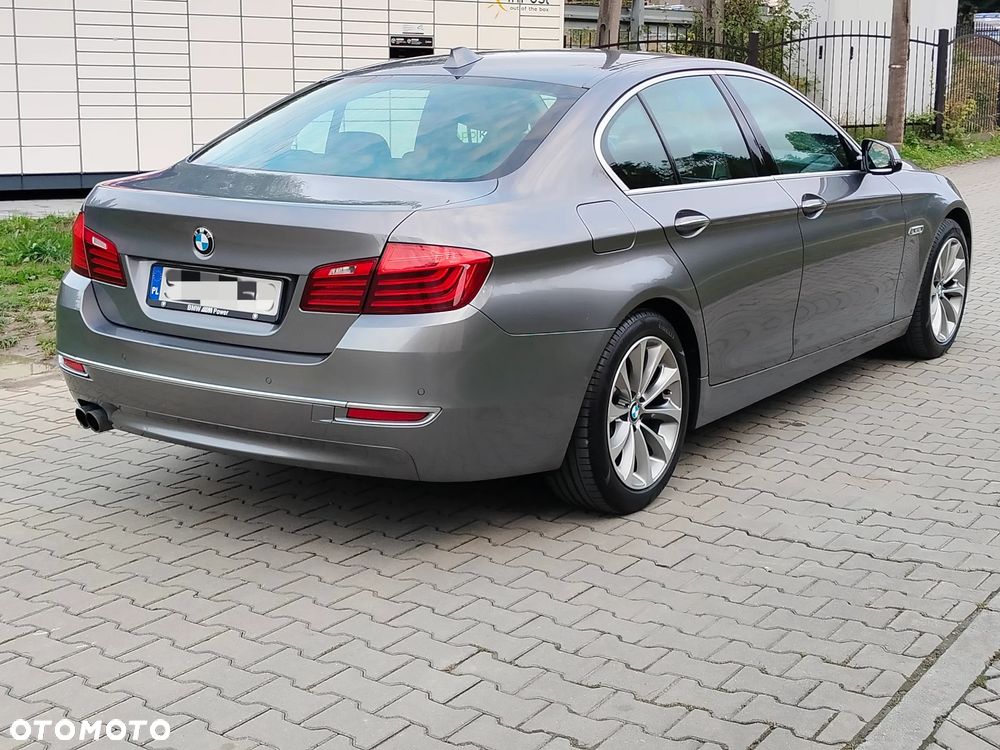 BMW Seria 5 520d xDrive Modern Line - 11