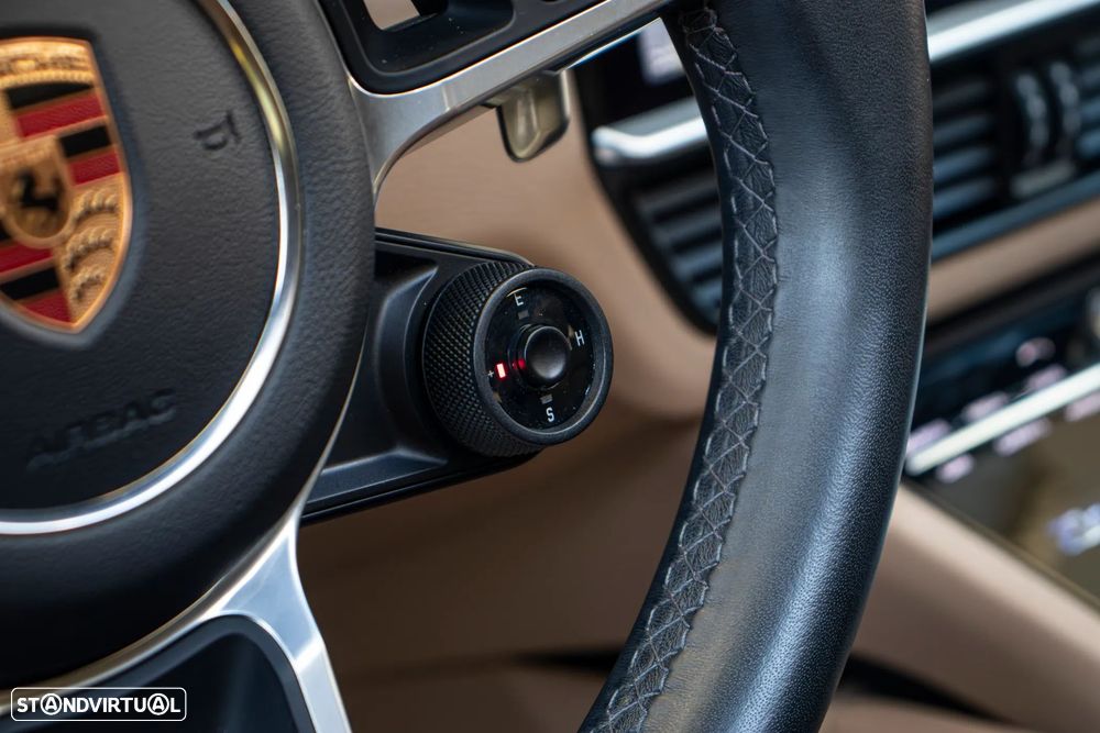 Porsche Cayenne - 20