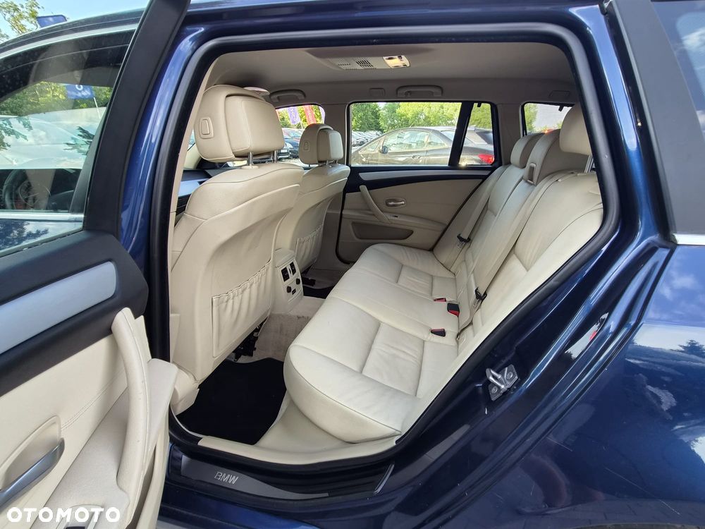 BMW Seria 5 520i - 21