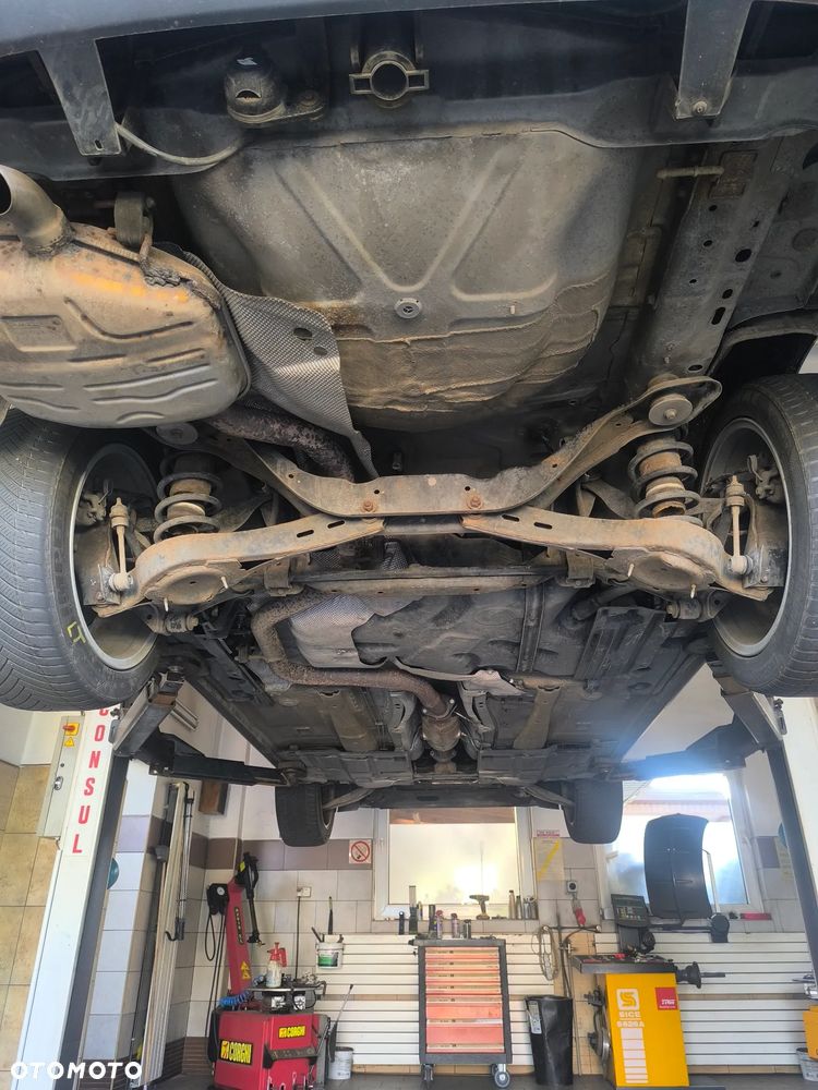 Ford Mondeo 2.0 TDCi Titanium S - 28