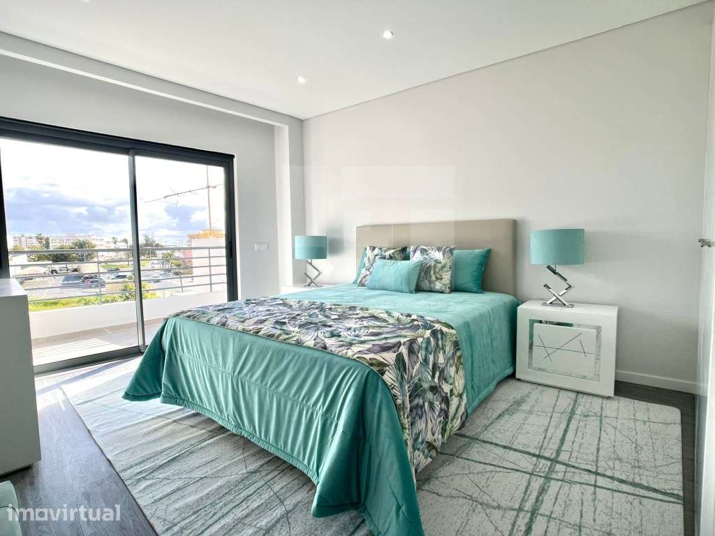 APARTAMENTO T4 COM PISCINA, GARAGEM E ARRECADAÇÃO - OLHÃO - FARO - Grande imagem: 5/9