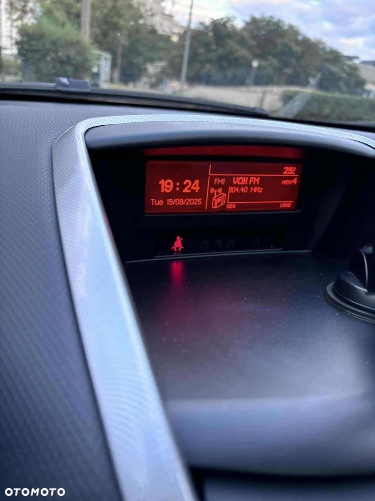 Peugeot 207 1.4 - 7