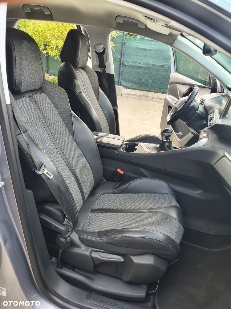 Peugeot 3008 1.6 BlueHDi Allure S&S - 11