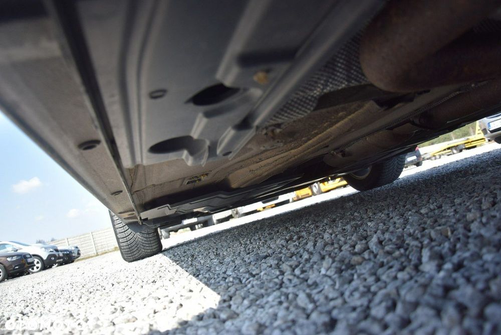 Ford S-Max 2.0 TDCi Titanium - 24