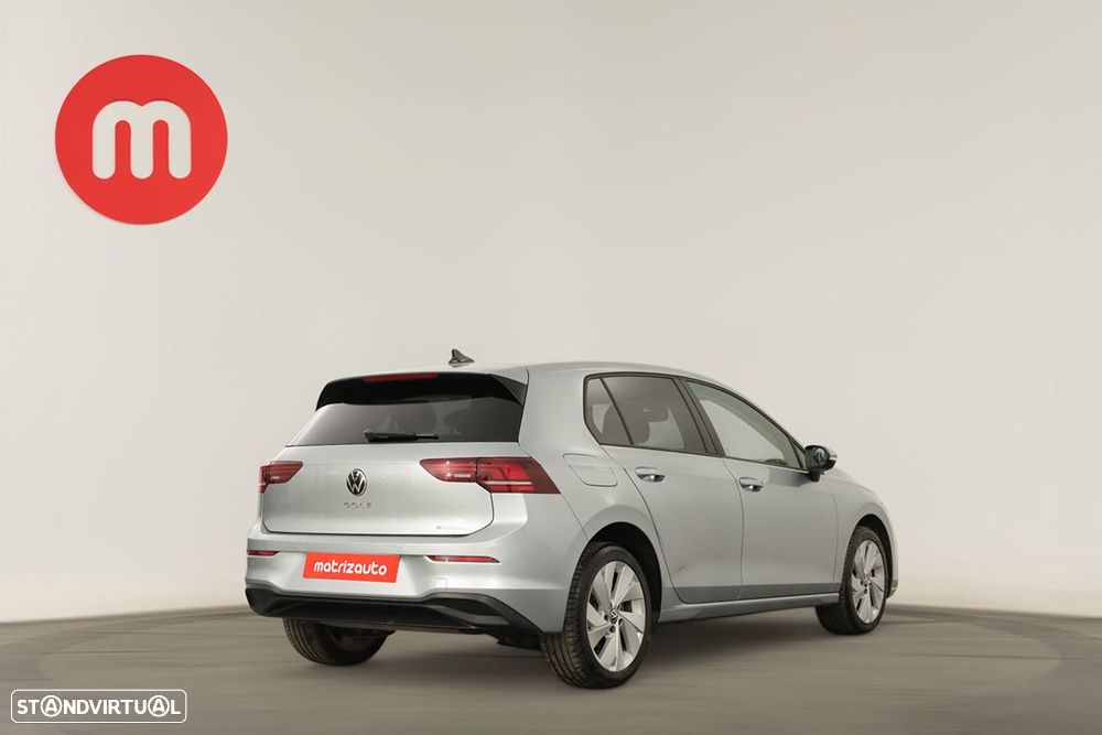 VW Golf 1.5 TSI e-Hybrid Life DSG - 4