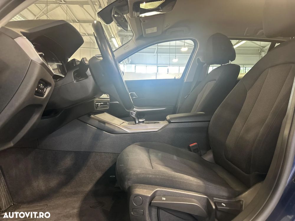 BMW Seria 3 320d Touring xDrive Aut. - 24