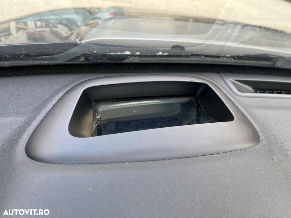 Land Rover Discovery Sport - 17