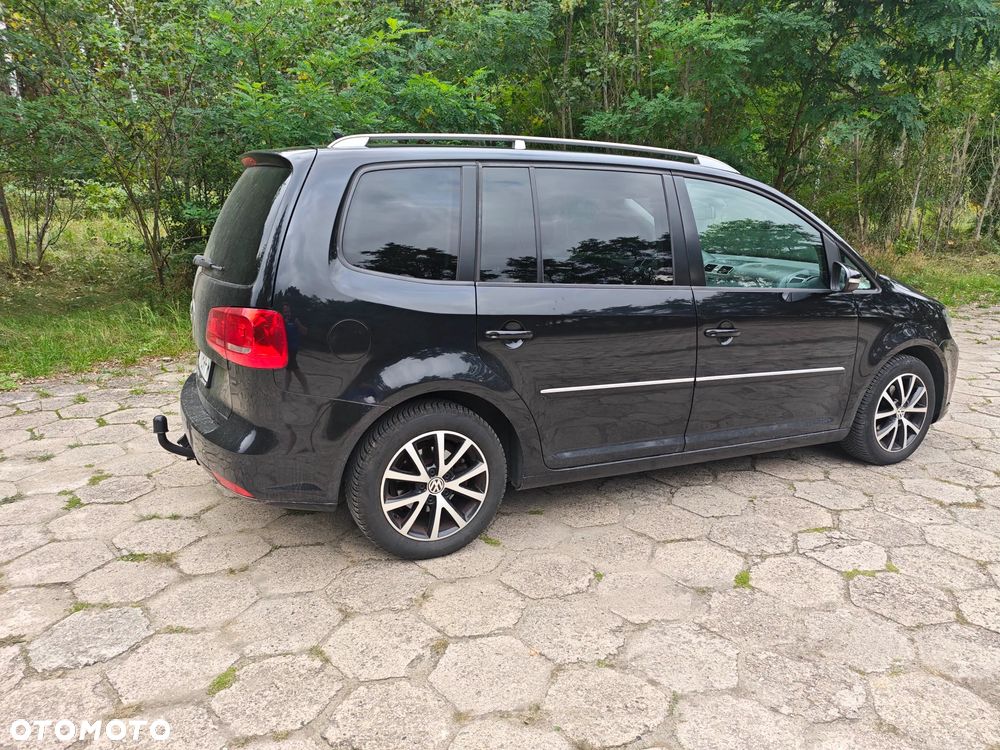 Volkswagen Touran 1.6 TDI DPF BlueMotion Technology Highline - 10