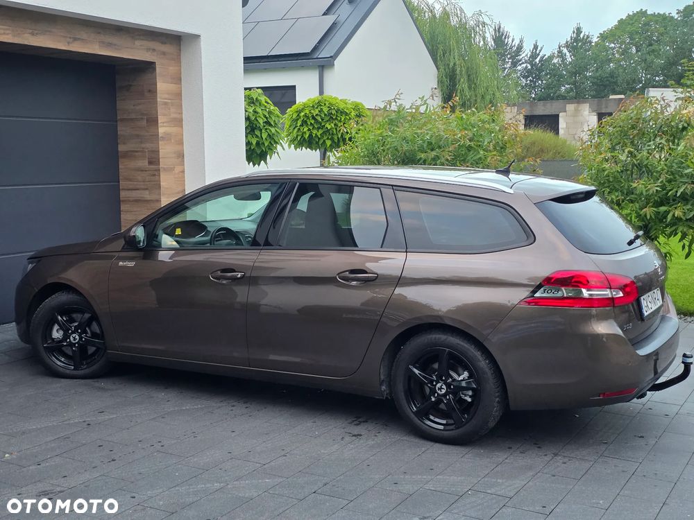 Peugeot 308 BlueHDi 150 EAT6 Stop & Start Niveau 2 Business-Line - 23