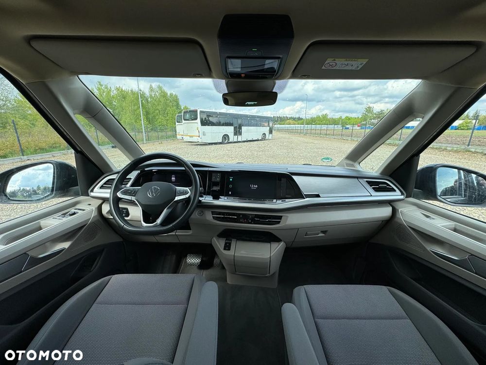 Volkswagen Multivan - 16