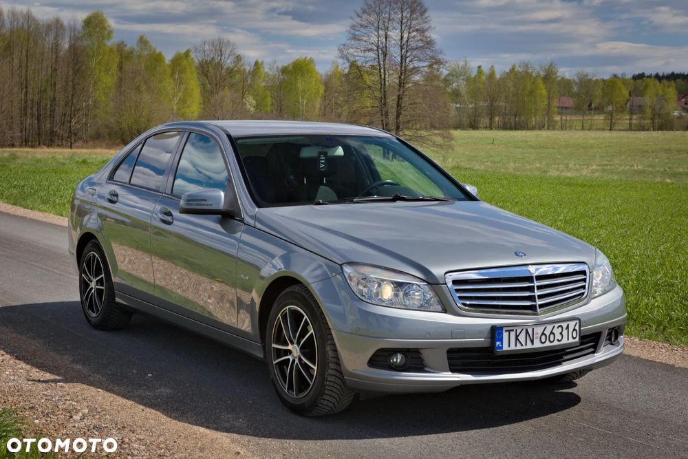 Mercedes-Benz Klasa C 180 CGI Automatik BlueEFFICIENCY - 9