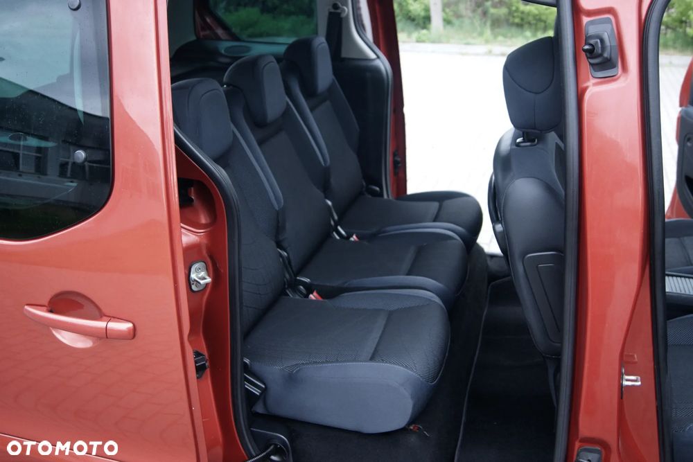 Peugeot Partner 110 Tendance mit Familien-Paket - 26
