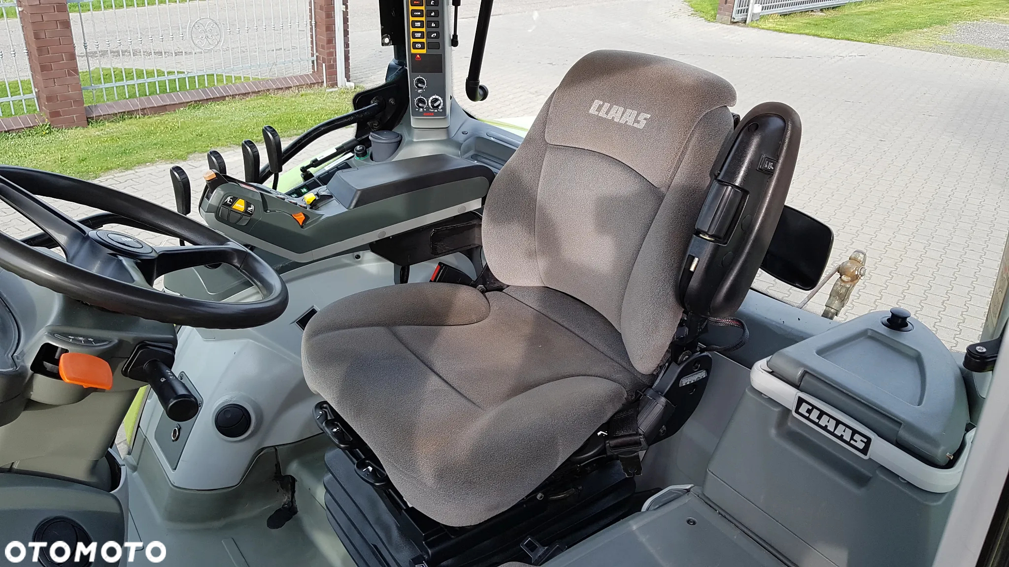 Claas ARION 620 2013R - 14